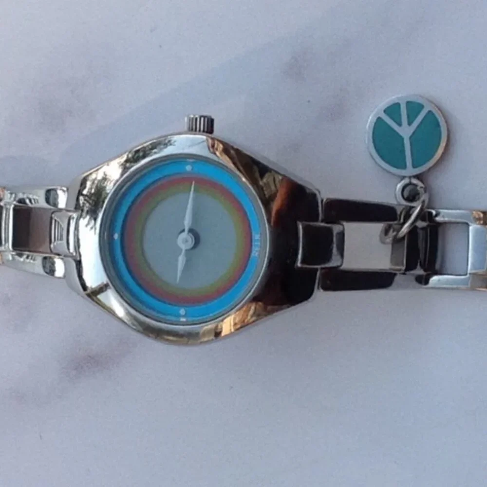RELIC Woman's Quartz  Wrist Watch Pride & Peace Theme Flashing Digital Billboard